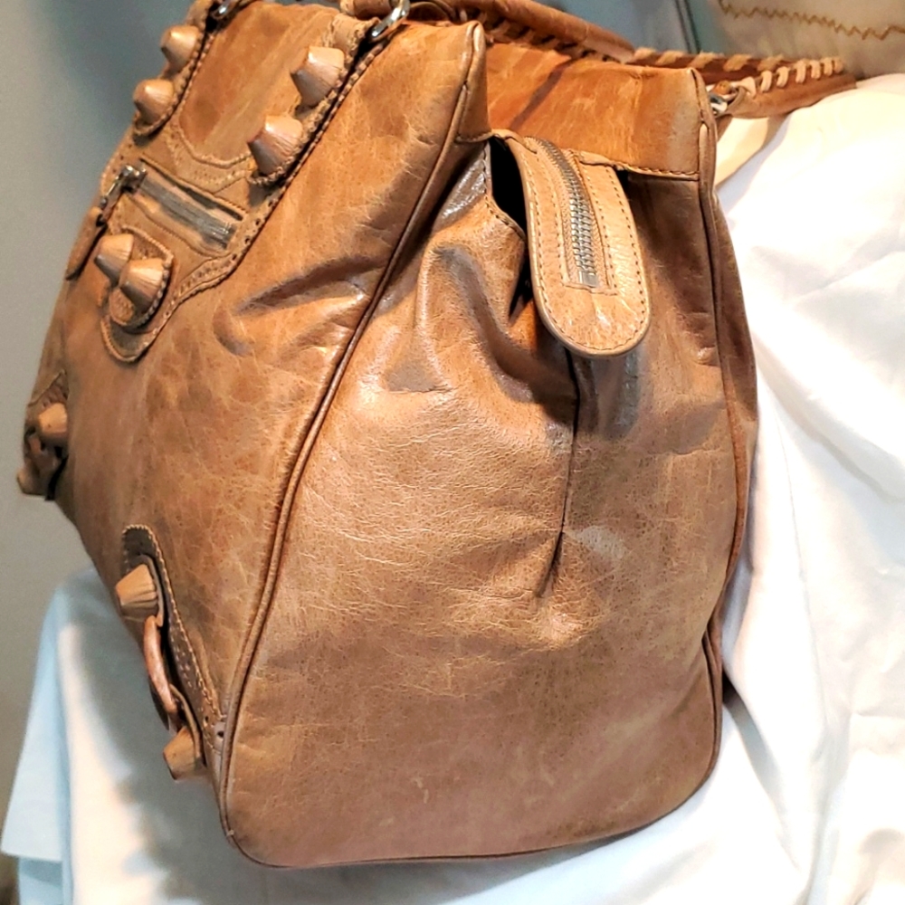Balenciaga Handbag - Picture 4 of 16